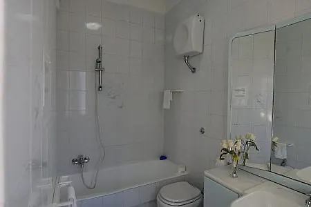 Sleeps 6 Air Con Wifi Willa Minori